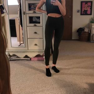 dark green lululemon speed up tight